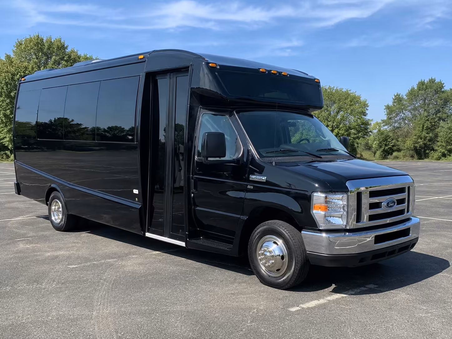 denver 18 passenger minibus rental